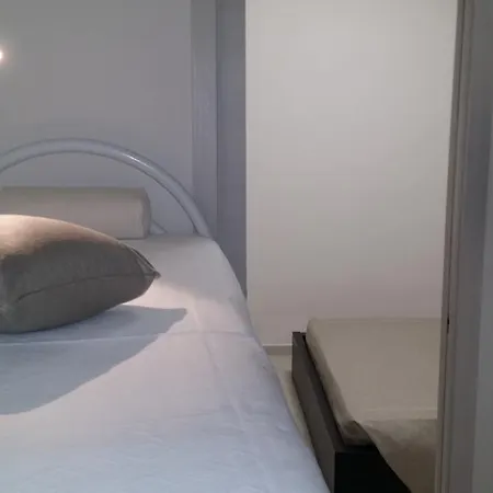 La Casetta Pati Bed and Breakfast Λέτσε