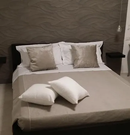 La Casetta Pati Bed and Breakfast Λέτσε